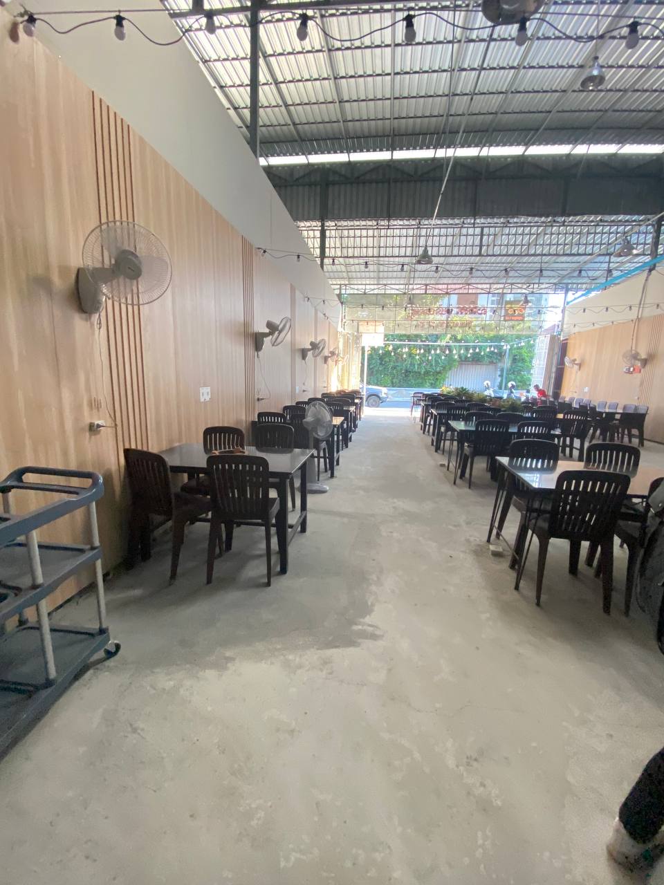 Da Houg Heng leads premium FMCG distribution in Cambodia - Image 16